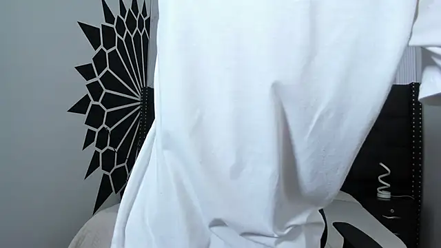 EthaanCox online show from March 2026 08:37:02 PM