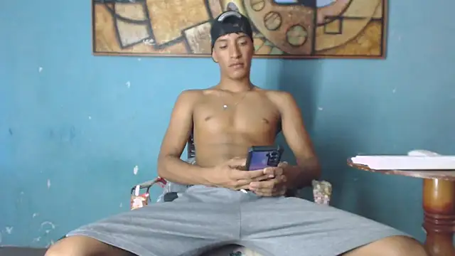 matteo rivas online show from December 2025 06:26:01 PM