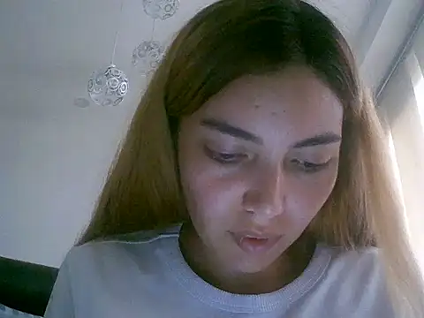 VittoriaTaylor online show from February 2026 10:13:01 PM