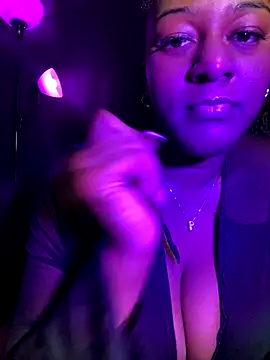 xoxoHotCoCo online show from November 2025 03:17:01 AM