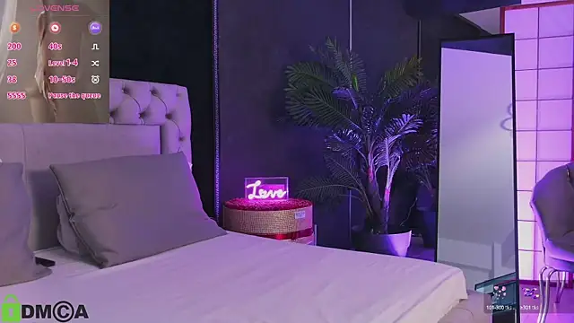 Snapshot of ClaraShine chatting on September 2025 03:50:01 AM ClaraShine online show from September 2025 03:50:01 AM