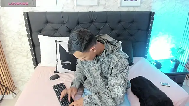 Snapshot of stefany_pablo1 chatting on January 2025 12:29:02 PM stefany pablo1 online show from January 2025 12:29:02 PM