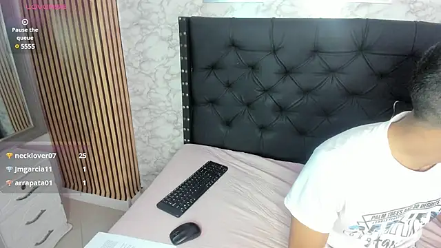 Snapshot of stefany_pablo1 chatting on February 2025 03:29:01 PM stefany pablo1 online show from February 2025 03:29:01 PM