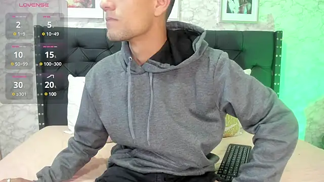 Snapshot of stefany_pablo1 chatting on March 2025 01:18:01 PM stefany pablo1 online show from March 2025 01:18:01 PM