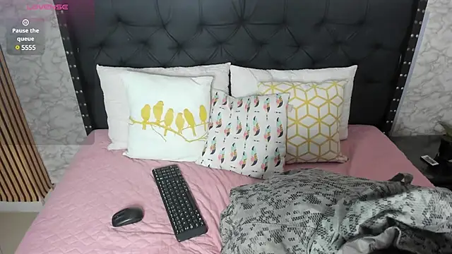 Snapshot of stefany_pablo1 chatting on March 2025 01:30:02 PM stefany pablo1 online show from March 2025 01:30:02 PM