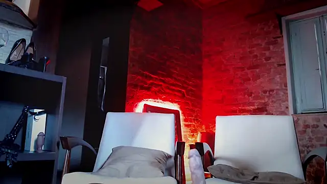 Snapshot of MistressLacey chatting on October 2025 01:10:01 PM MistressLacey online show from October 2025 01:10:01 PM