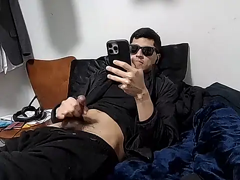 PerroDemonioHot online show from February 2026 06:13:02 PM