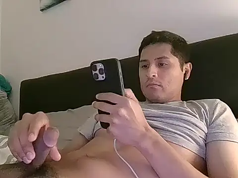 Snapshot of PerroDemonioHot chatting on June 2026 04:37:02 AM PerroDemonioHot online show from June 2026 04:37:02 AM