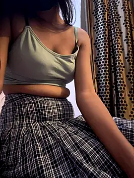 Charlieangel01 online show from November 2025 01:33:02 PM