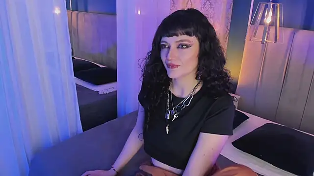 JeanneSabatier online show from October 2025 07:51:01 PM