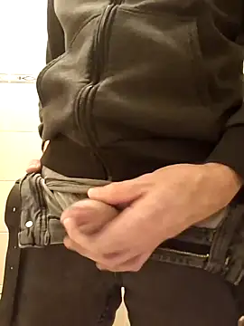 Speedyx0 online show from January 2025 04:44:02 AM