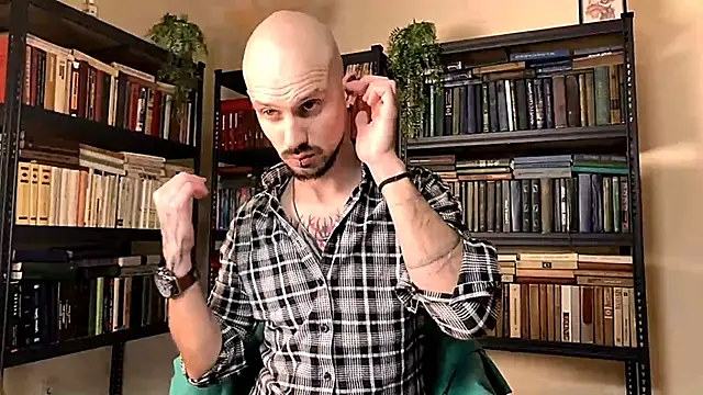 AssHunter4k online show from February 2025 04:58:01 PM
