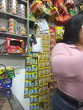 Miia Jazmin online show from November 2025 01:06:02 PM