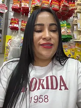 Snapshot of Miia_Jazmin chatting on June 2026 08:13:02 PM Miia Jazmin online show from June 2026 08:13:02 PM