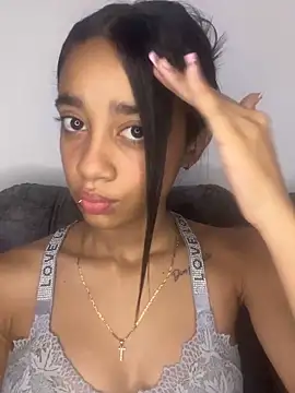 Zoe Sweett18 online show from February 2026 03:30:01 PM