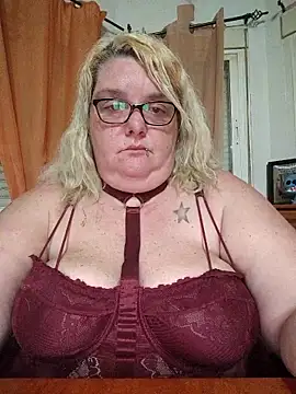 diosacurvy1984 online show from April 2026 07:36:02 AM