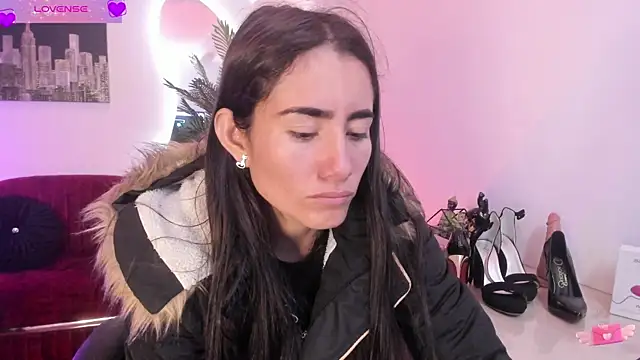 Snapshot of VioletParkker chatting on February 2025 12:03:02 PM VioletParkker online show from February 2025 12:03:02 PM