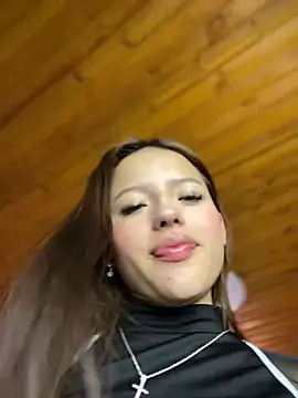 Sofia18 pinkk online show from February 2025 11:33:02 PM