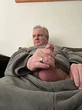 Paolo7619 online show from April 2026 07:14:01 AM