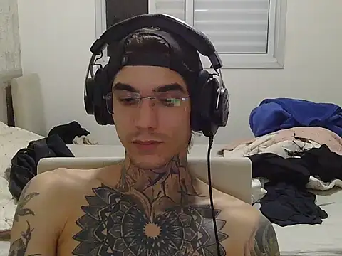 Snapshot of smokingink chatting on April 2026 06:27:01 AM smokingink online show from April 2026 06:27:01 AM