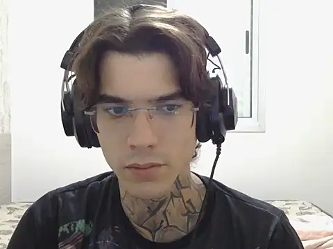 Snapshot of smokingink chatting on May 2026 11:09:01 PM smokingink online show from May 2026 11:09:01 PM