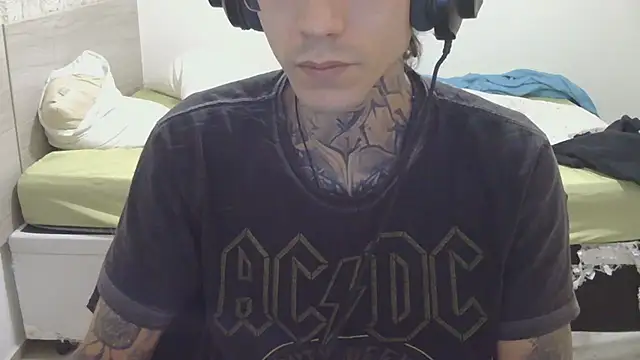 Snapshot of smokingink chatting on May 2026 08:37:01 PM smokingink online show from May 2026 08:37:01 PM