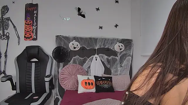 AmandaBrooks 18 online show from October 2025 01:28:01 AM