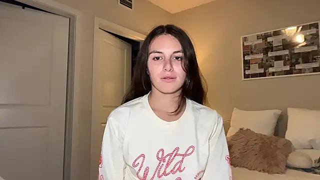 graciesmith27 online show from April 2026 02:27:02 AM