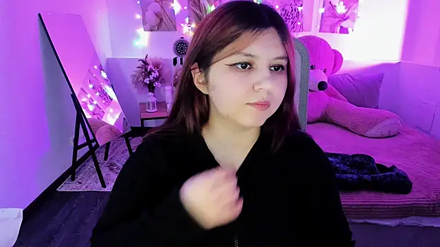 DiaAngell online show from April 2026 07:58:02 PM