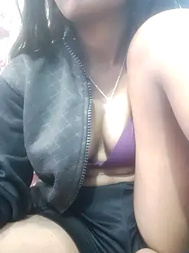 Snapshot of Leoni_G chatting on February 2025 11:51:02 AM Leoni G online show from February 2025 11:51:02 AM