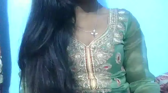 Snapshot of Leoni_G chatting on February 2025 07:12:02 AM Leoni G online show from February 2025 07:12:02 AM