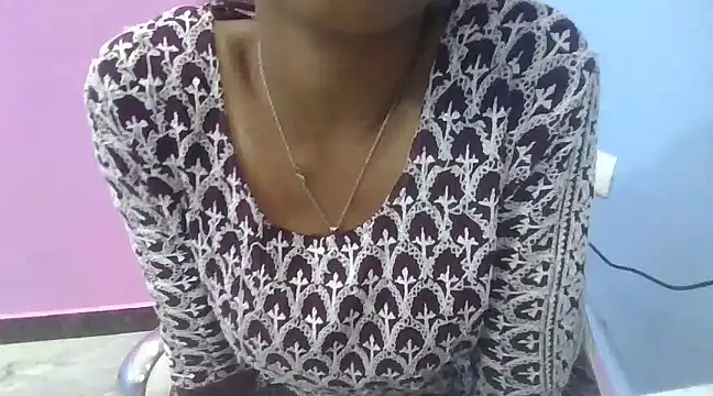 Snapshot of Leoni_G chatting on March 2025 09:06:02 AM Leoni G online show from March 2025 09:06:02 AM