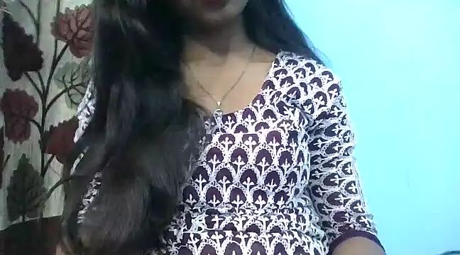 Snapshot of Leoni_G chatting on March 2025 06:18:02 AM Leoni G online show from March 2025 06:18:02 AM