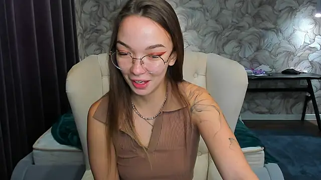 SusannJohnson online show from April 2026 12:52:02 AM