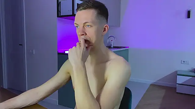 Snapshot of max_shy chatting on March 2025 12:23:02 PM max shy online show from March 2025 12:23:02 PM