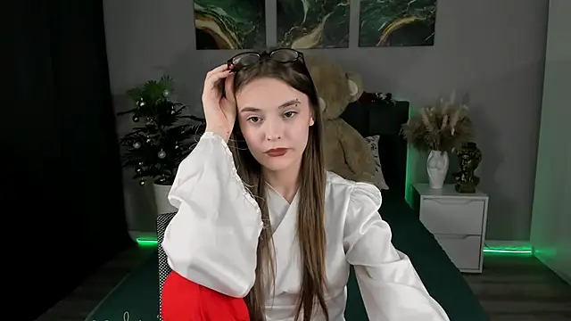 Snapshot of RayWillliams chatting on January 2025 12:15:02 AM RayWillliams online show from January 2025 12:15:02 AM