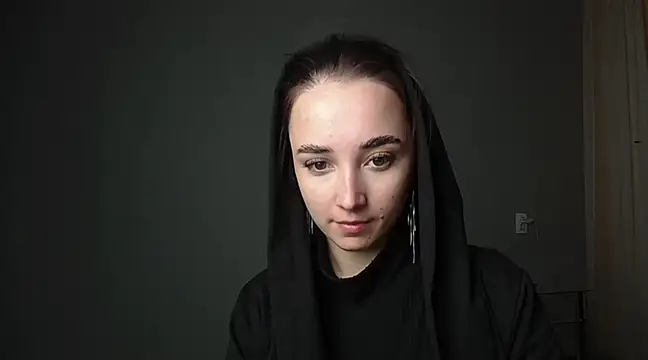 Eva Gloryy online show from February 2025 04:05:02 PM