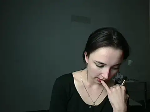 Eva Gloryy online show from March 2025 09:17:01 PM