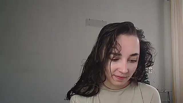 Eva Gloryy online show from February 2026 12:46:02 PM