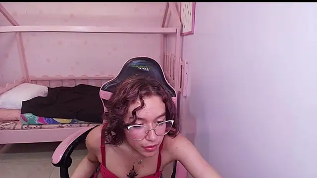 kassandra ch  online show from January 2025 09:35:02 AM