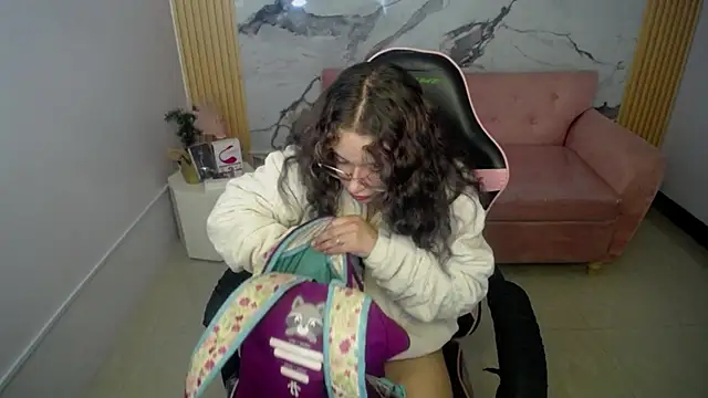 kassandra ch  online show from March 2025 11:29:02 AM