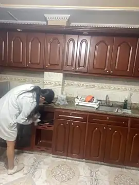 Lili  taylor online show from November 2025 05:40:01 AM