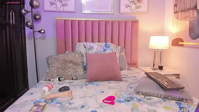 ValerieJones 1 online show from March 2025 08:05:02 PM