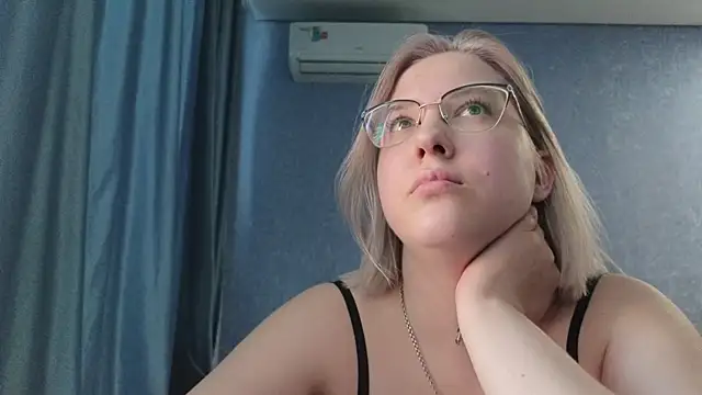 HotBrandyX online show from March 2026 11:49:02 AM