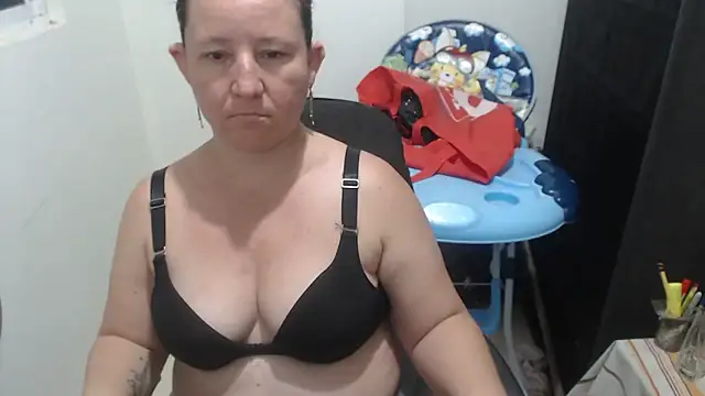 Yohis Kiut25 online show from December 2025 06:43:01 AM