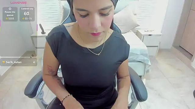 Zulema hamdi online show from November 2025 12:04:02 PM