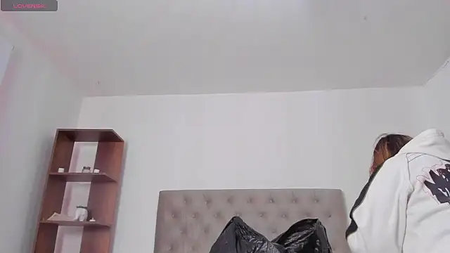 Dayana  Ospina online show from February 2025 07:27:02 PM