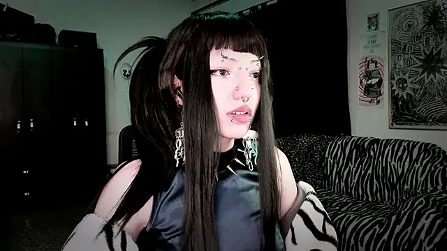 roxy toxic online show from March 2026 01:35:02 AM