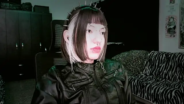 Snapshot of roxy_toxic chatting on April 2026 12:59:02 AM roxy toxic online show from April 2026 12:59:02 AM