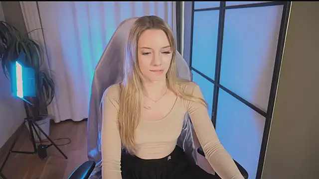 katt  y online show from February 2025 12:24:01 PM